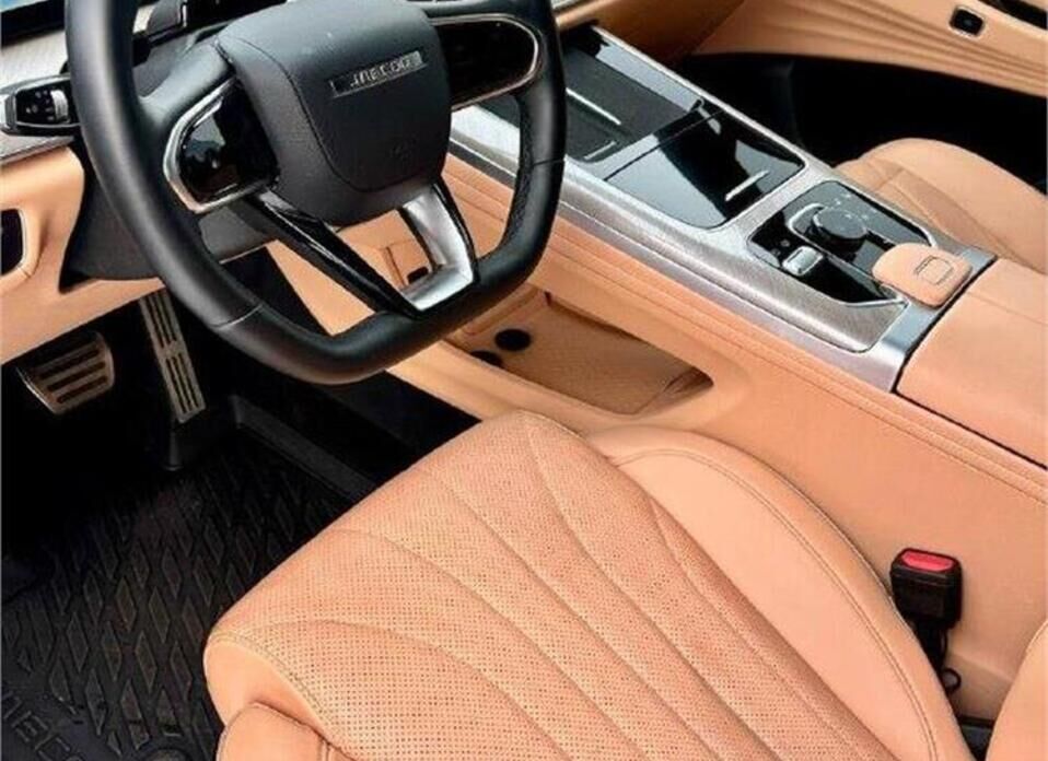 Jaecoo J8 2.0 AMT (249 л.с.) 4WD