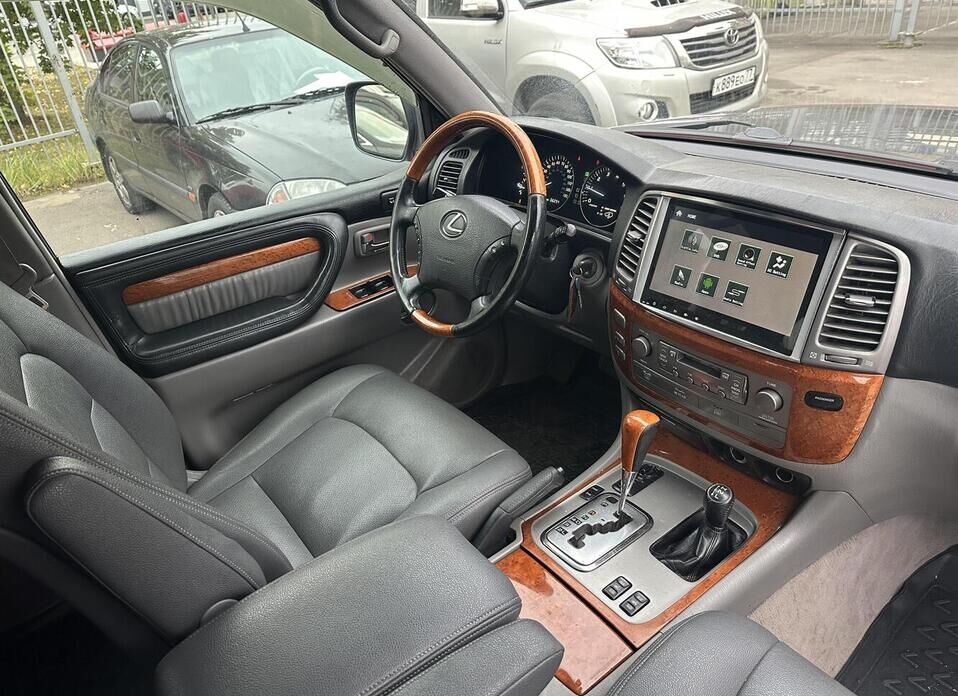 Lexus LX, II Рестайлинг 470 4.7 AT (234 л.с.) 4WD