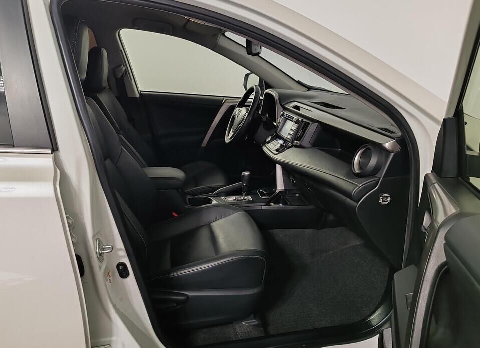 Toyota RAV4, IV (CA40) Рестайлинг 2.0 CVT (146 л.с.) 4WD