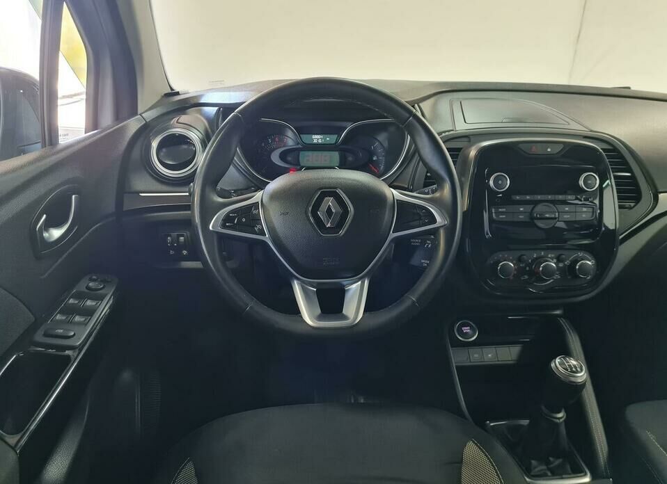 Renault Kaptur 1.6 MT (114 л.с.)