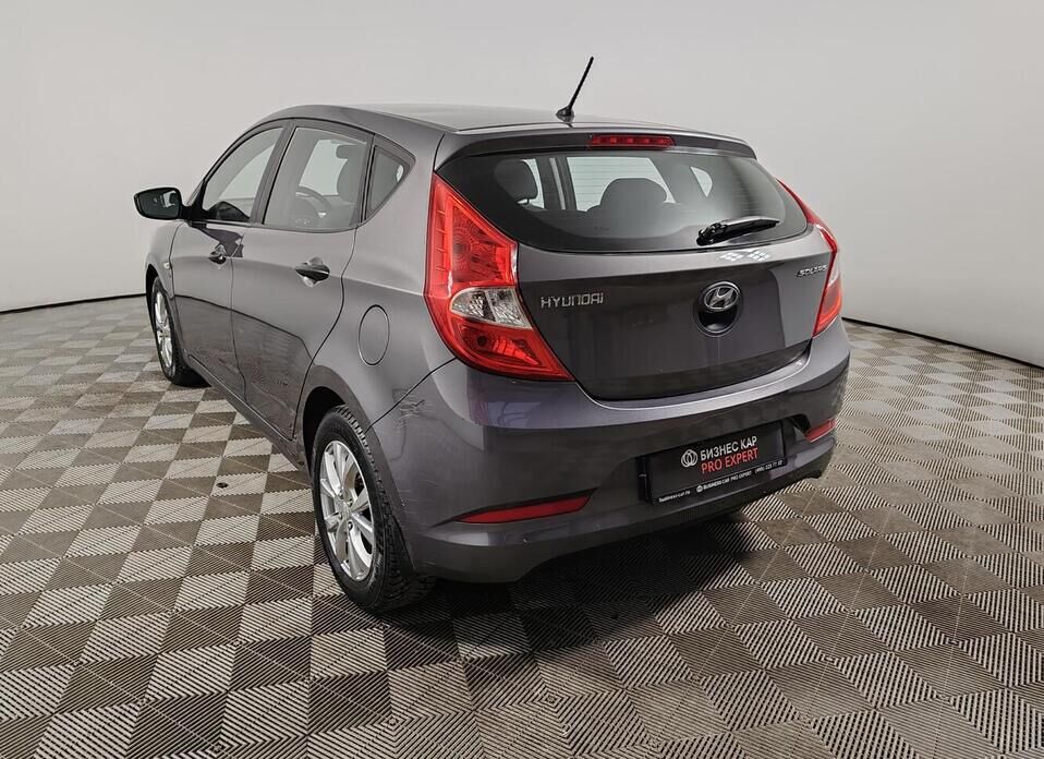 Hyundai Solaris, I Рестайлинг 1.6 AT (123 л.с.)