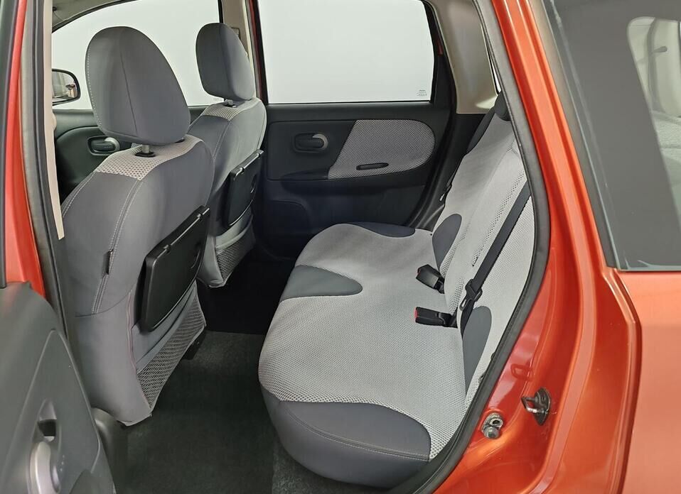 Nissan Note 1.6 AT (110 л.с.)