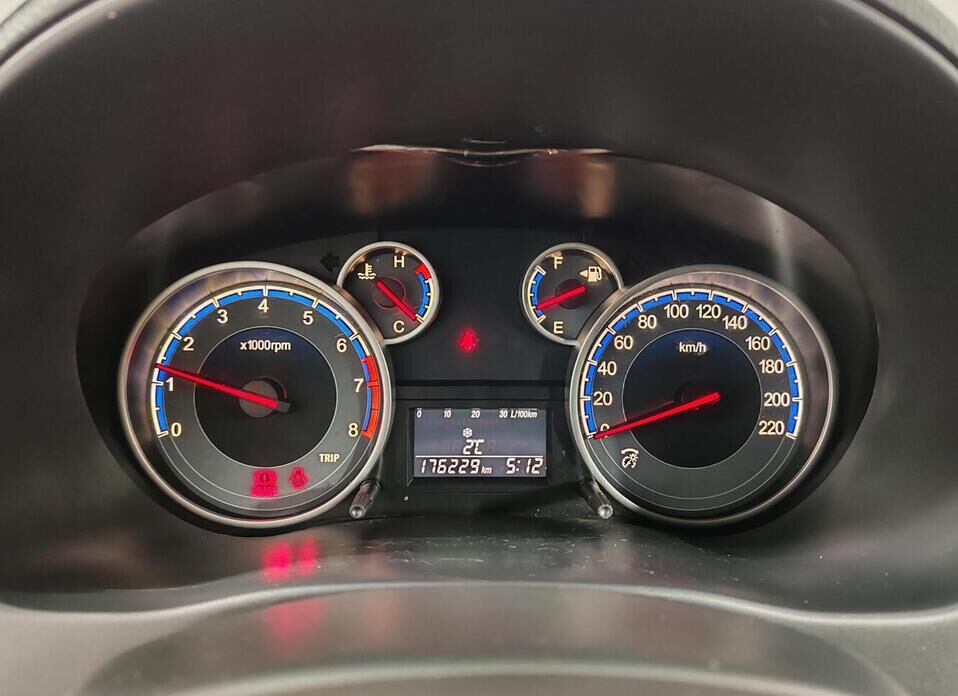 Suzuki SX4, I (Classic) Рестайлинг 1.6 MT (112 л.с.)