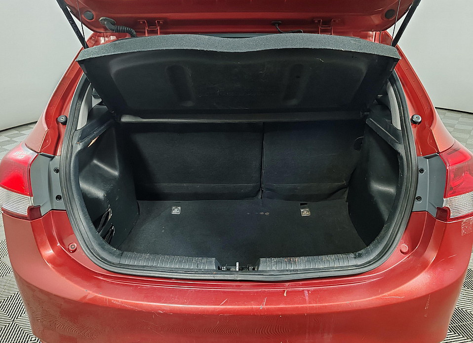 Kia Rio, III Рестайлинг 1.6 AT (123 л.с.)