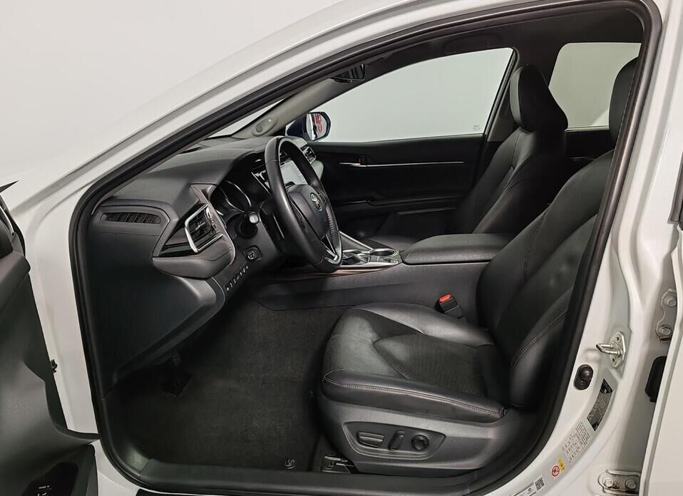 Toyota Camry 3.5 AT (249 л.с.)