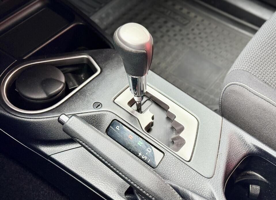 Toyota RAV4, IV (XA40) Рестайлинг 2.5 AT (180 л.с.) 4WD