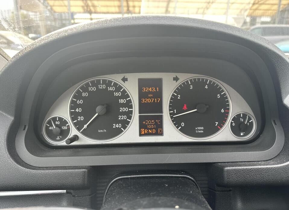 Mercedes-Benz B-Класс, I (W245) Рестайлинг 200 2.0 CVT (136 л.с.)