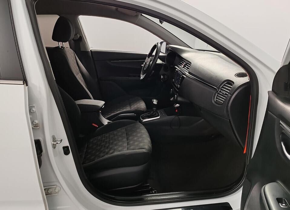 Kia Rio, IV X-Line 1.6 AT (123 л.с.)