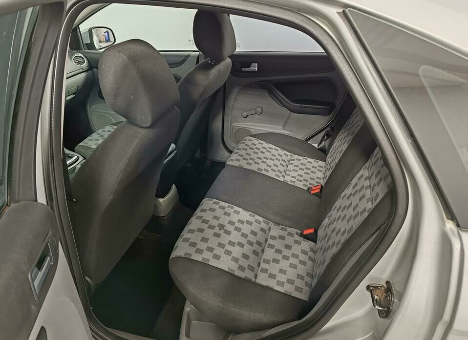 Ford Focus 2.0 AT (145 л.с.)