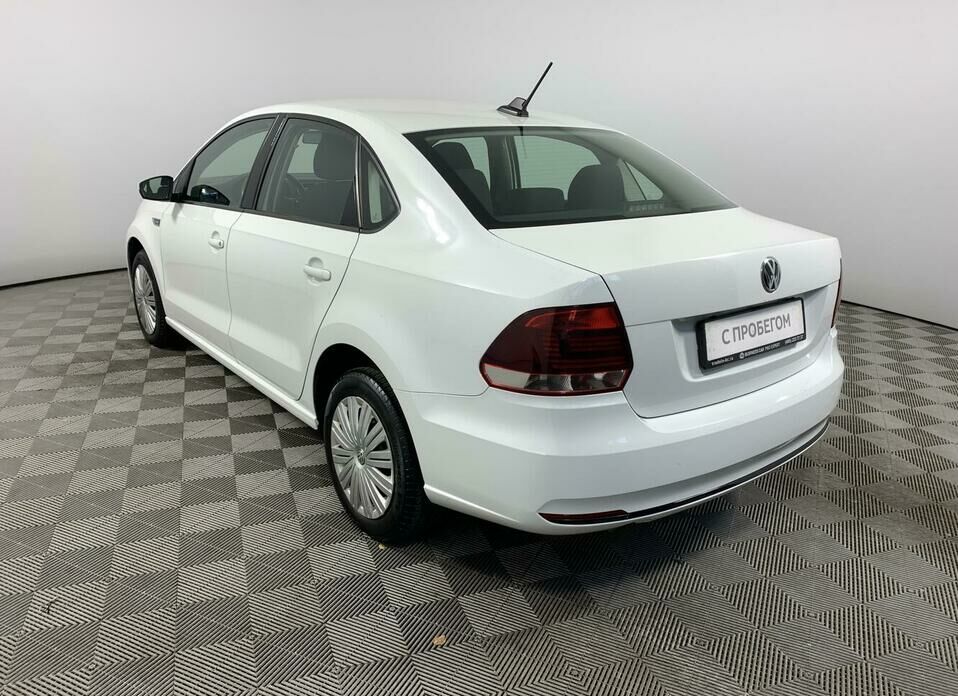 Volkswagen Polo 1.6 AT (110 л.с.)