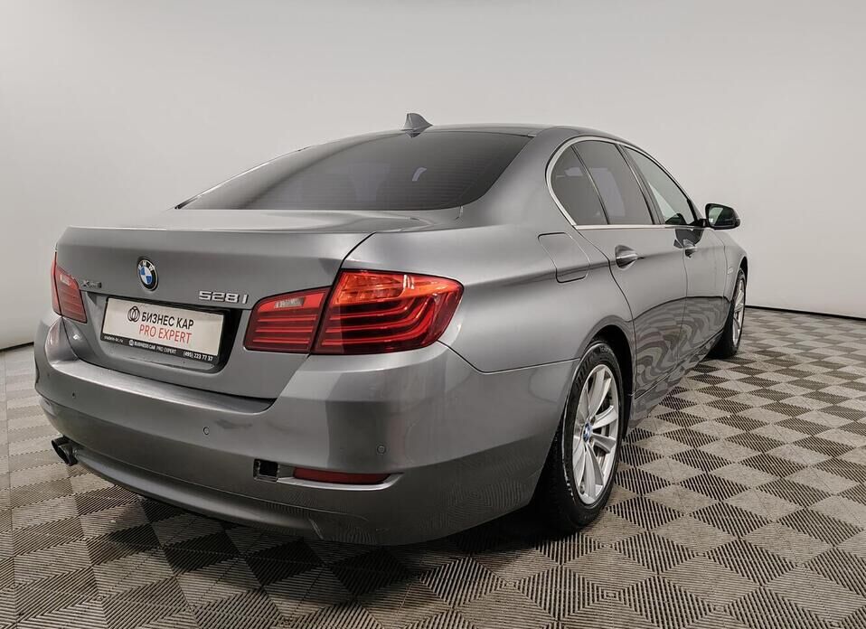 BMW 5 серии, VI (F10/F11/F07) Рестайлинг 528i xDrive 2.0 AT (245 л.с.) 4WD