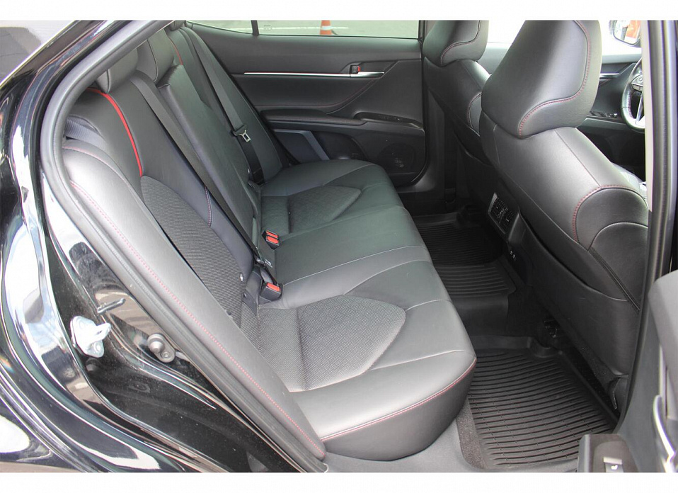 Toyota Camry, VIII (XV70) Рестайлинг 3.5 AT (249 л.с.)