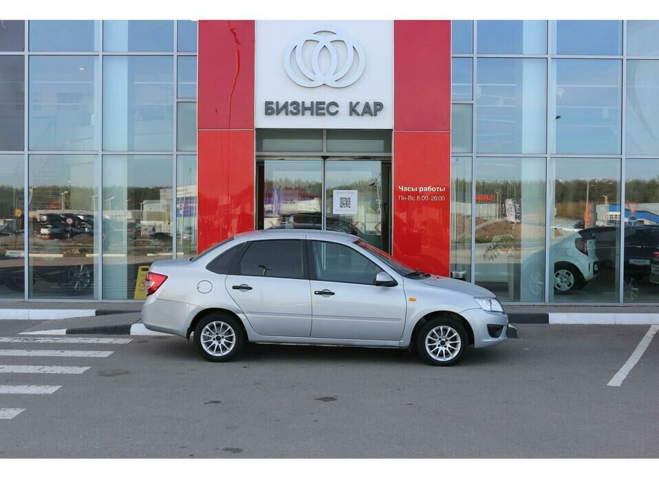 LADA (ВАЗ) Granta 1.6 MT (87 л.с.)