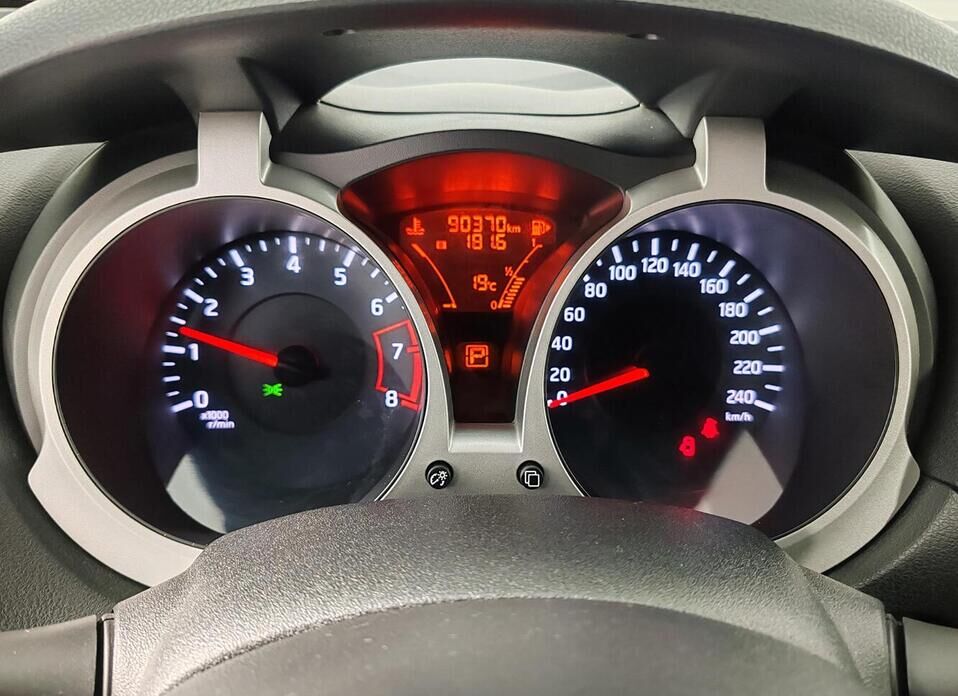 Nissan Juke 1.6 CVT (190 л.с.) 4WD