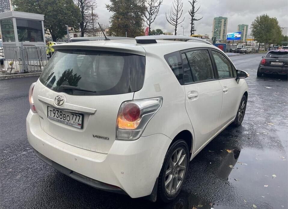 Toyota Verso, I Рестайлинг 1.8 CVT (147 л.с.)