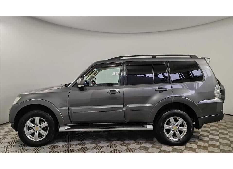 Mitsubishi Pajero, IV Рестайлинг 2 3.0 AT (174 л.с.) 4WD