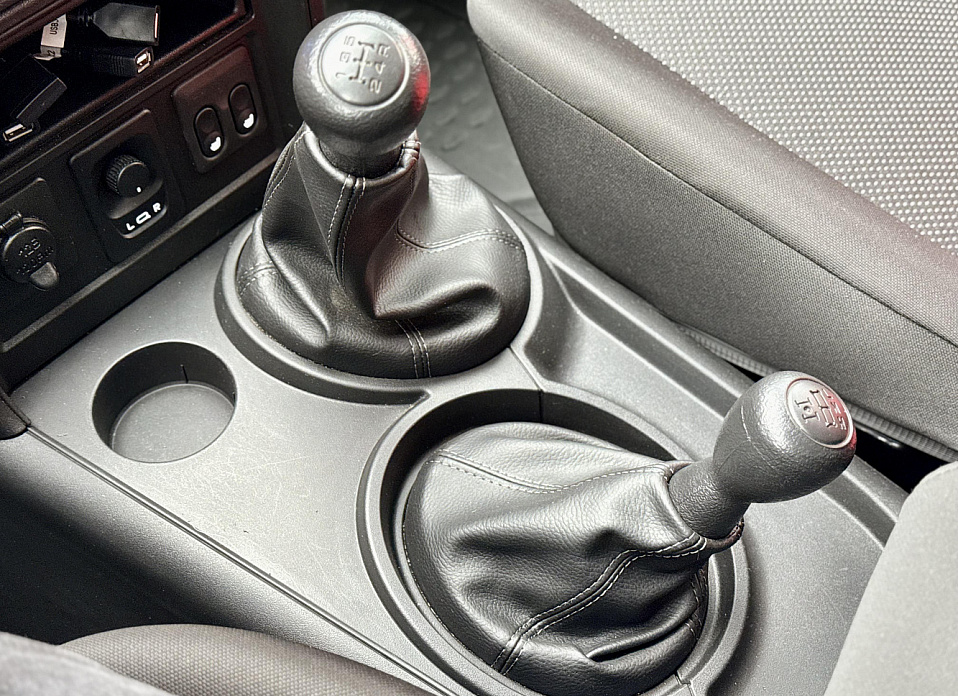 LADA (ВАЗ) Niva Travel, I 1.7 MT (80 л.с.) 4WD