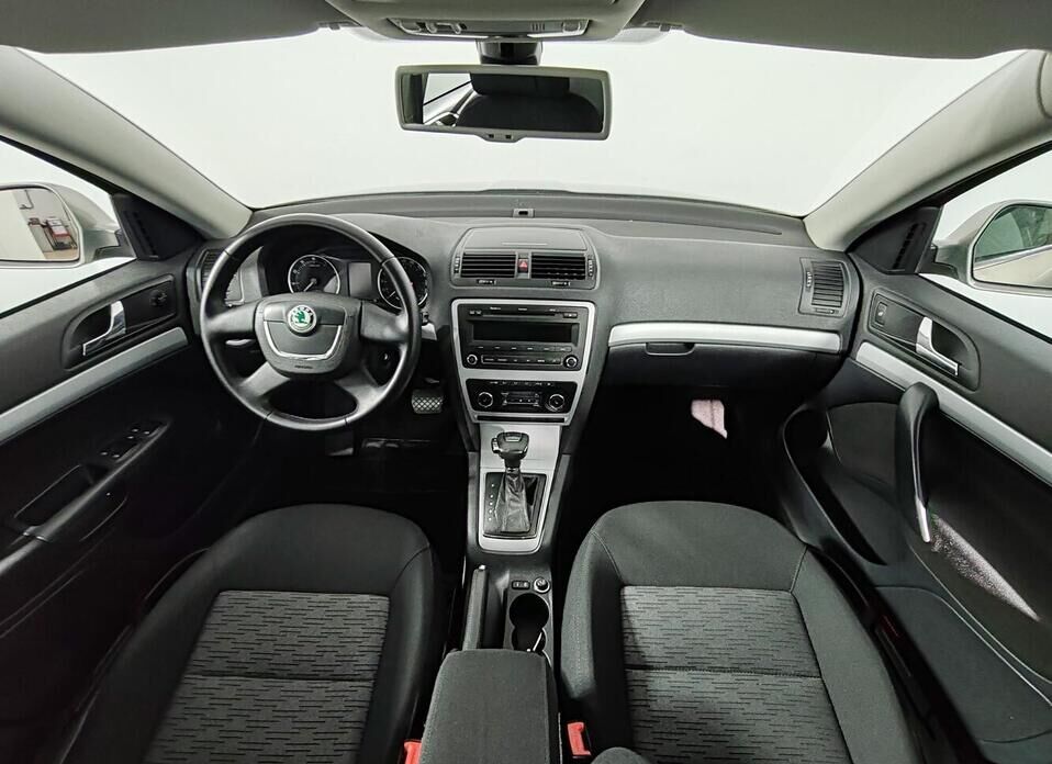 Skoda Octavia, II (A5) Рестайлинг 1.4 AMT (122 л.с.)