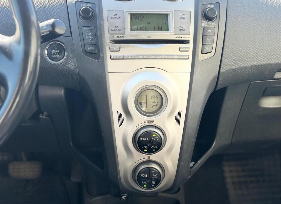 Toyota Yaris Multimode 1.3 AMT (87 л.с.)