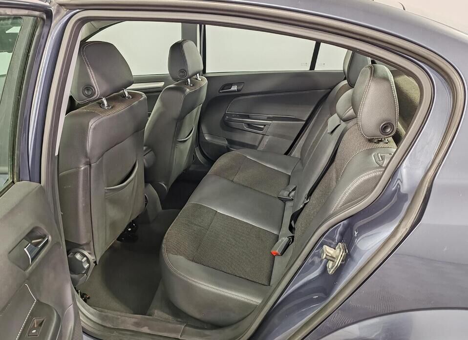 Opel Astra 1.8 MT (140 л.с.)