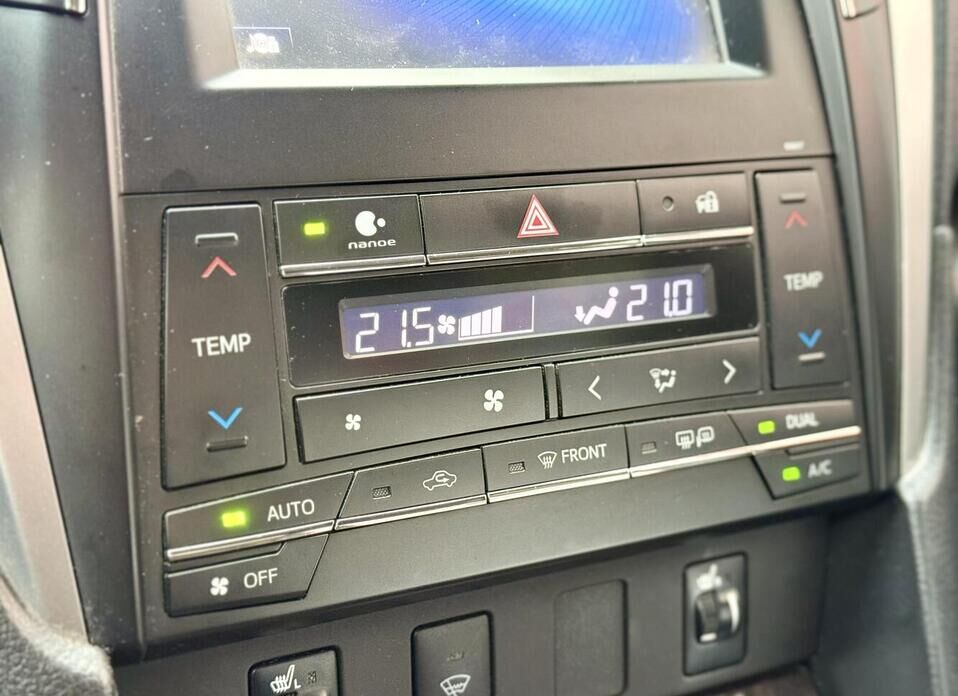 Toyota Camry, VII (XV50) Рестайлинг 2.5 AT (181 л.с.)