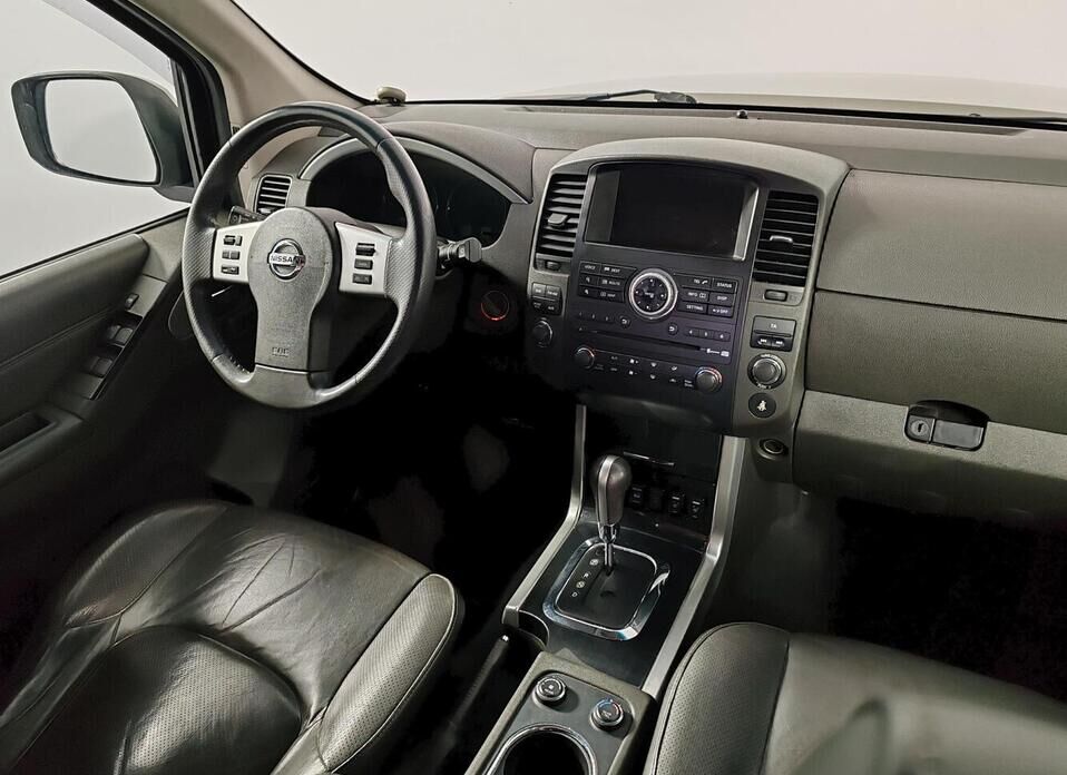 Nissan Pathfinder, III Рестайлинг 3.0d AT (231 л.с.) 4WD
