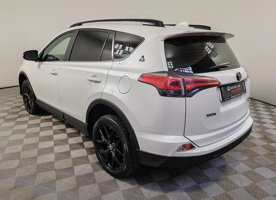 Toyota RAV4, IV (XA40) Рестайлинг 2.0 CVT (146 л.с.) 4WD