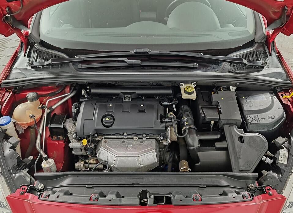 Peugeot 308 1.6 AT (120 л.с.)