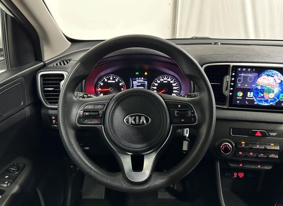 Kia Sportage, IV 2.0 MT (150 л.с.)