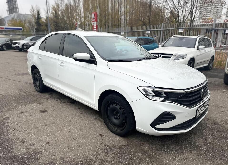 Volkswagen Polo, VI 1.6 AT (110 л.с.)