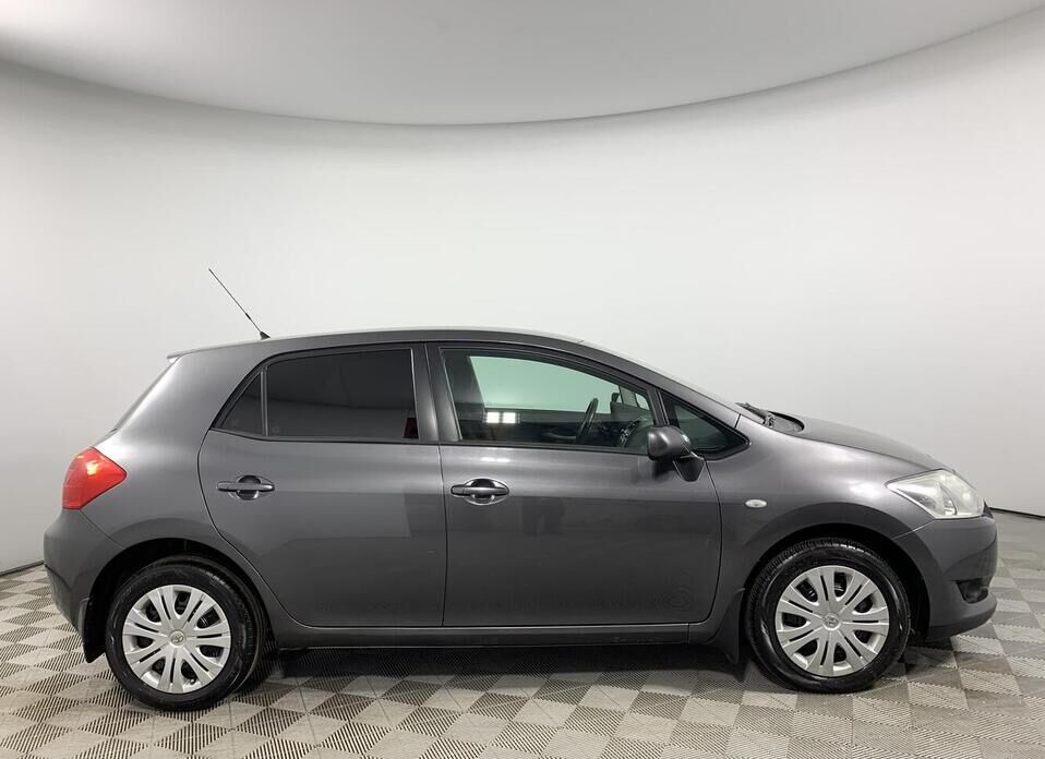 Toyota Auris, I 1.4 MT (97 л.с.)