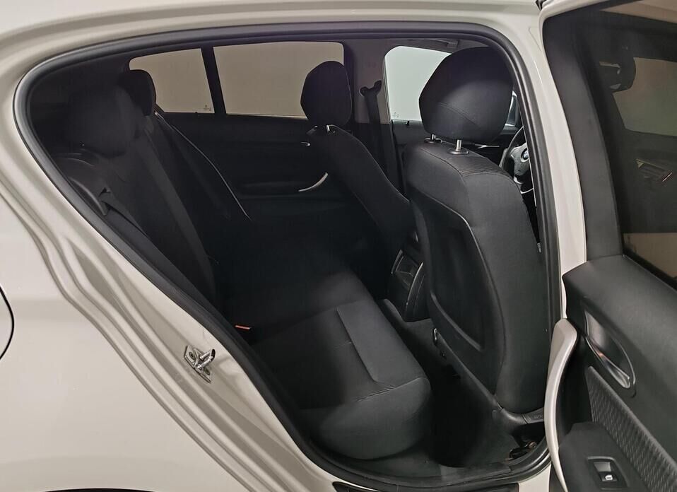 BMW 1 серии, II (F20/F21) 116i 1.6 AT (136 л.с.)