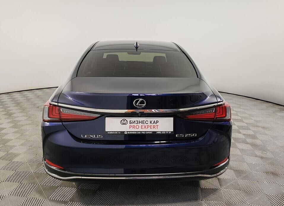 Lexus ES 250 2.5 AT (200 л.с.)