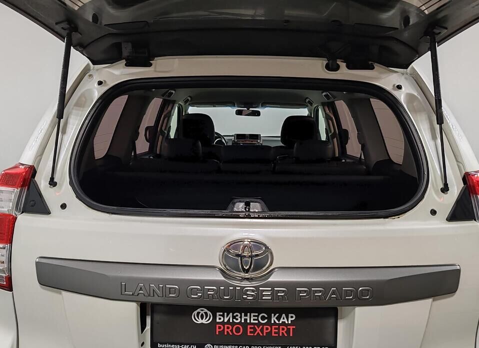 Toyota Land Cruiser Prado, 150 Series Рестайлинг 1 3.0d AT (173 л.с.) 4WD