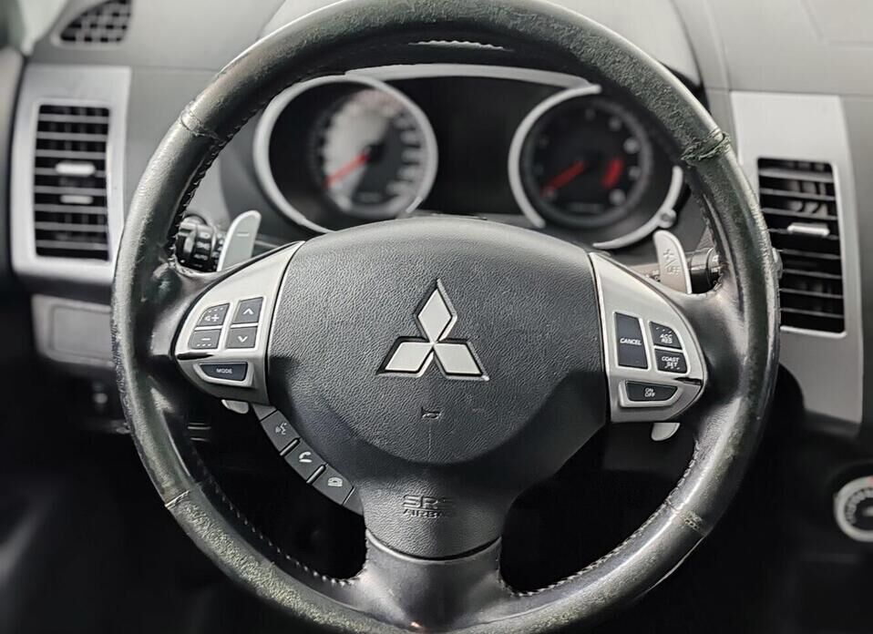 Mitsubishi Outlander 2.4 CVT (170 л.с.) 4WD