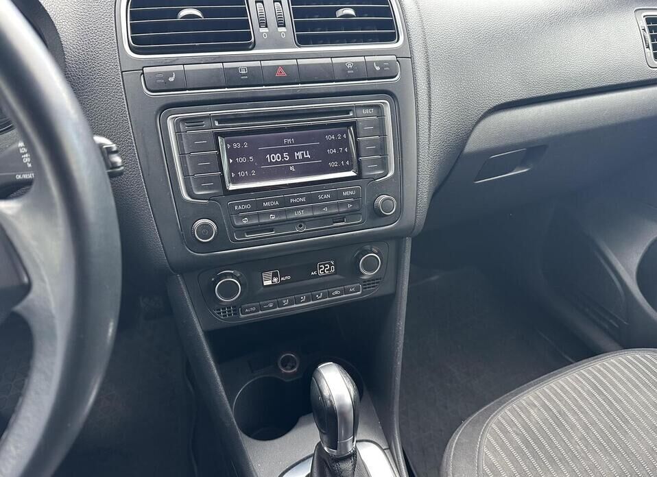 Volkswagen Polo, V 1.6 AT (105 л.с.)