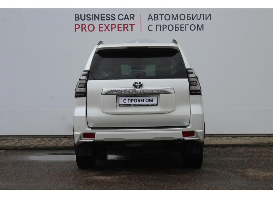Toyota Land Cruiser Prado, 150 Series Рестайлинг 2 2.8d AT (177 л.с.) 4WD