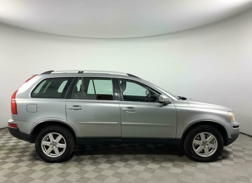 Volvo XC90 2.5 AT (210 л.с.) 4WD