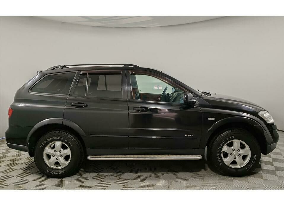 SsangYong Kyron 6-speed 2.0d AT (141 л.с.) 4WD