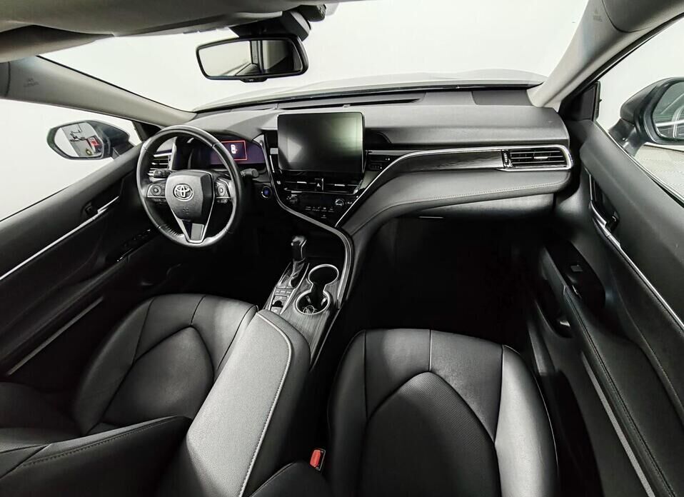 Toyota Camry, VIII (XV70) Рестайлинг 2.5 AT (206 л.с.)