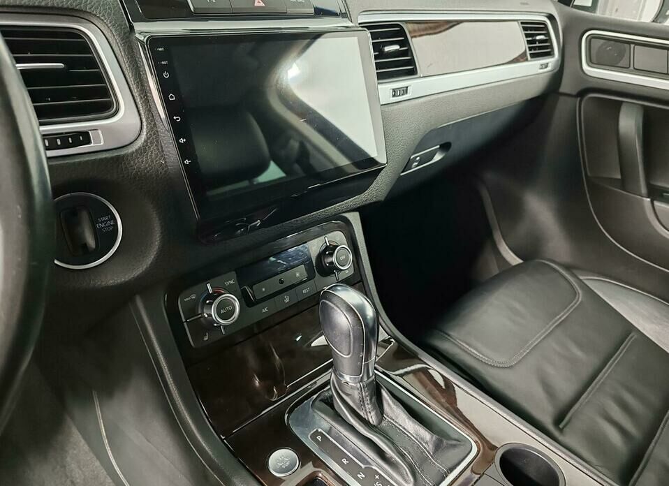 Volkswagen Touareg 3.6 AT (249 л.с.) 4WD