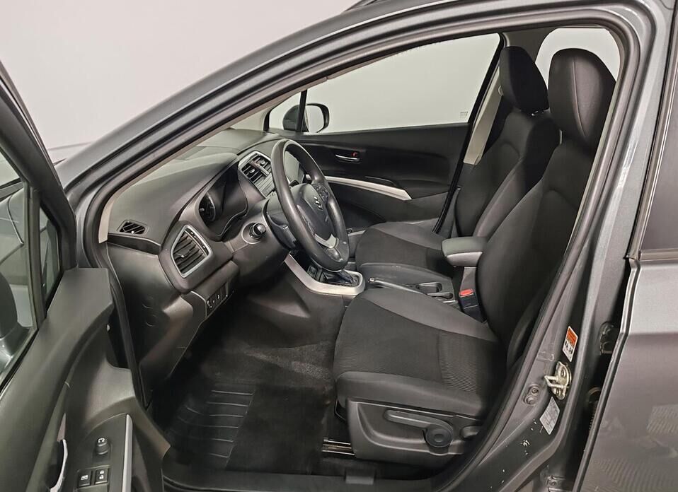 Suzuki SX4, II (S-Cross) Рестайлинг 1.6 AT (117 л.с.)