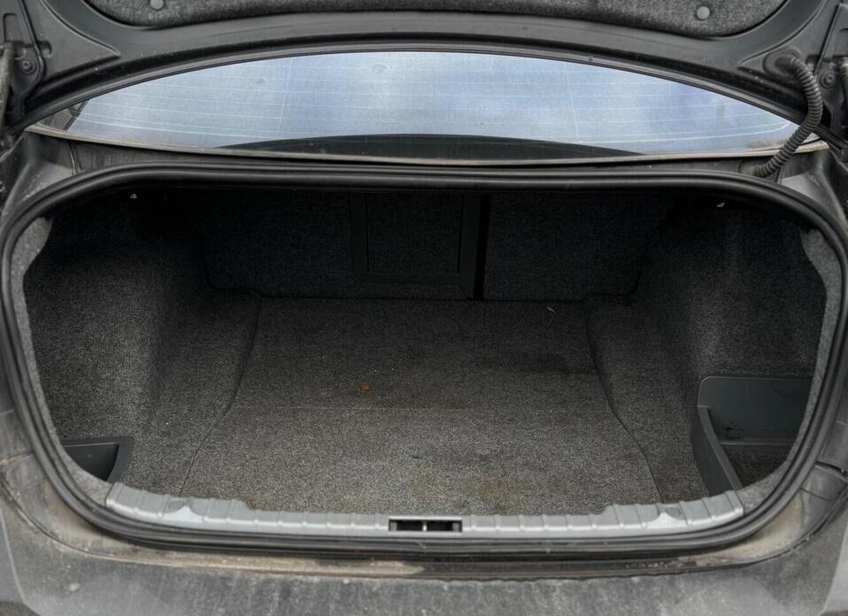 BMW 3 серии, V (E90/E91/E92/E93) Рестайлинг 320i 2.0 AT (156 л.с.)