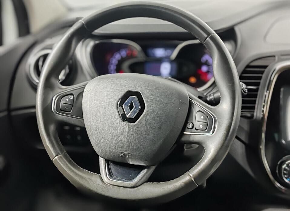 Renault Kaptur, I 2.0 MT (143 л.с.) 4WD