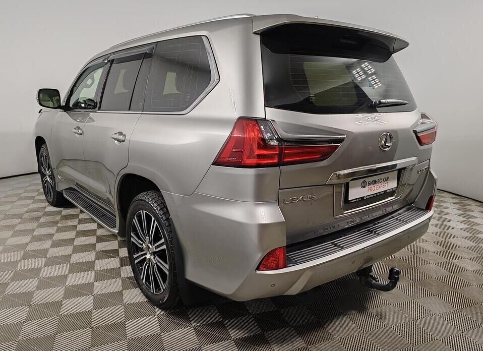 Lexus LX, III Рестайлинг 2 570 5.7 AT (367 л.с.) 4WD