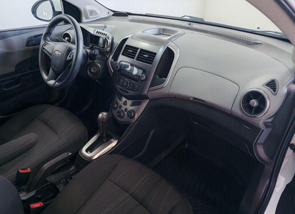 Chevrolet Aveo, II 1.6 AT (115 л.с.)