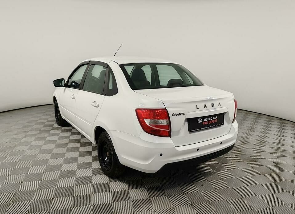 LADA (ВАЗ) Granta 1.6 MT (90 л.с.)