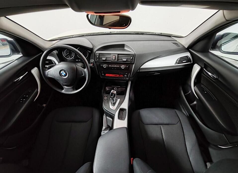 BMW 1 серии, II (F20/F21) 116i 1.6 AT (136 л.с.)