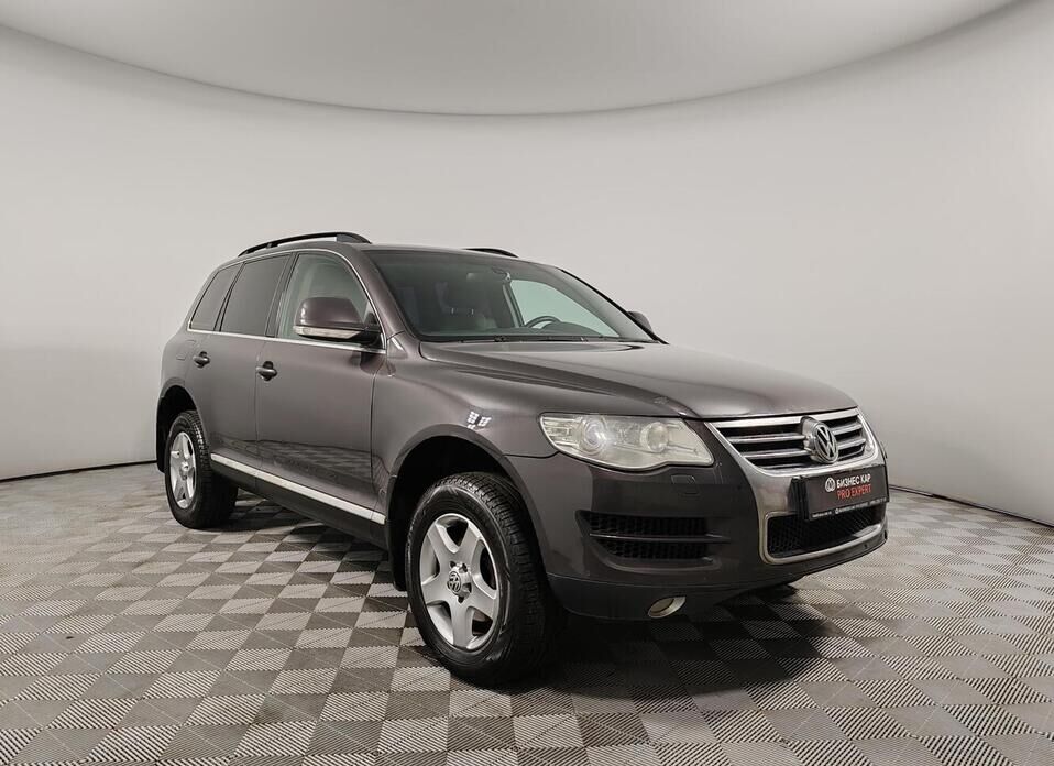 Volkswagen Touareg, I Рестайлинг 2.5d AT (174 л.с.) 4WD