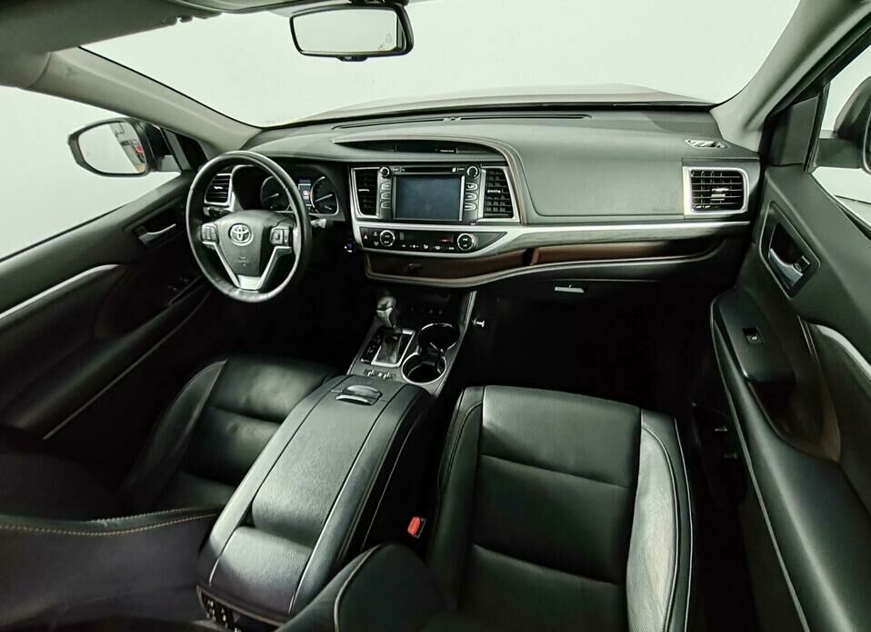 Toyota Highlander 3.5 AT (249 л.с.) 4WD